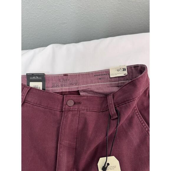 Levi's XX Chino Standard Tapered Burgandy Chino Pants Size 33 x 32 trendy comfy - Picture 2 of 12